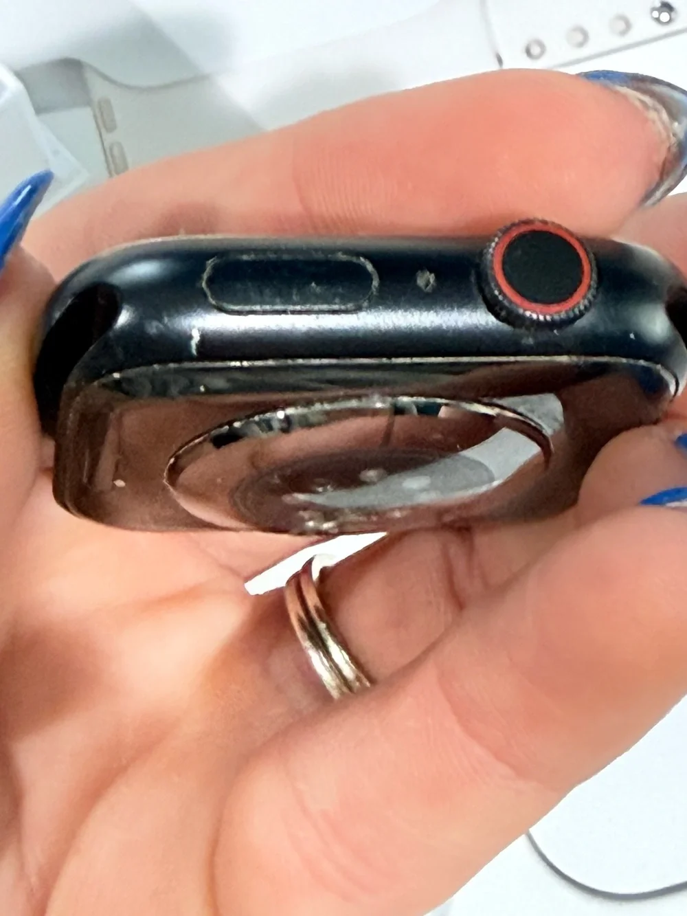 Apple smartwatch sleek